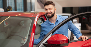 Courtier pour négocier un leasing de voiture électrique : quels avantages ?